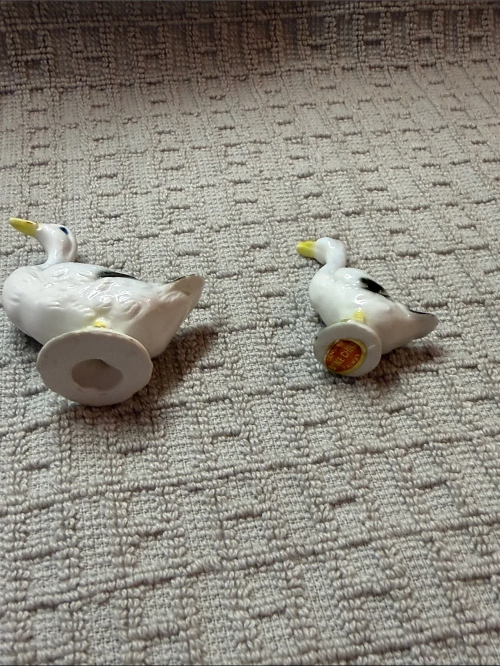 Vintage miniature White Ceramic Duck momma and baby figurines